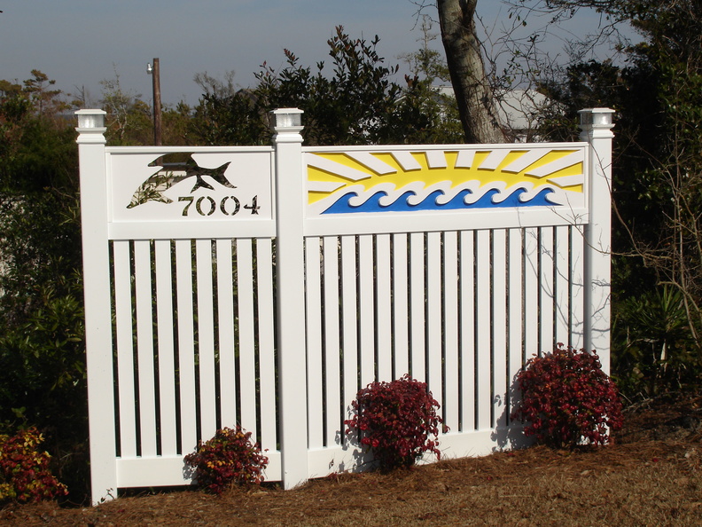Entry_Fence_with_Artwork.jpg