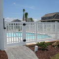 Pool fence with horizontal picket