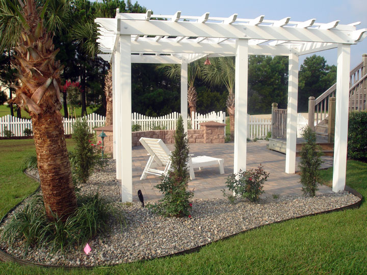 12ft wide pergola with 6x6 vinyl sleeved wood posts